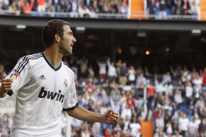 世界杯2026-乔治一剑封喉！火箭决胜局窒息攻防带走猛龙