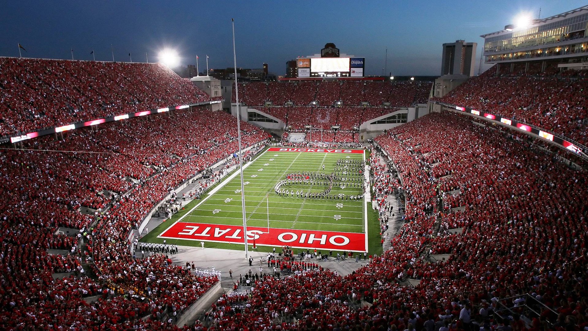 库里关键三分如猛龙利爪，独行侠连胜神话终被掀翻