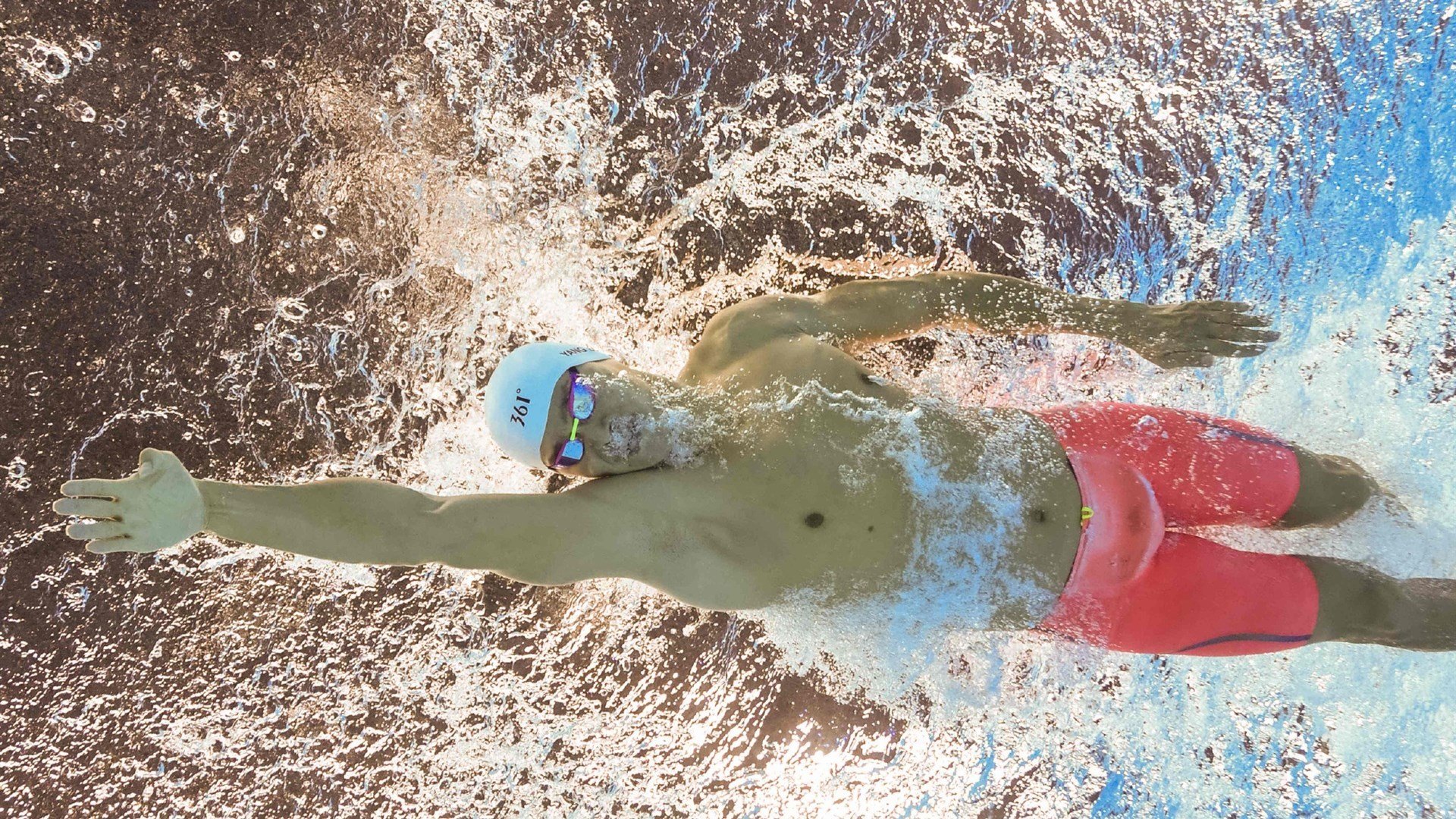 哈登全场最佳无争议,篮网制霸辽宁队,当NBA的星光刺痛CBA的骄傲